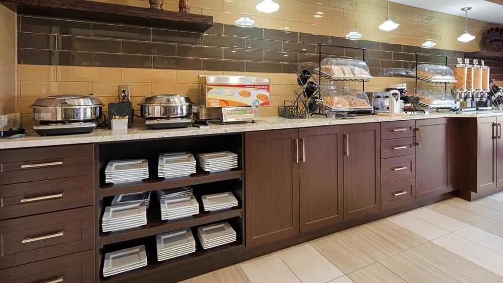 Best Western Plus Red Deer Inn & Suite Εξωτερικό φωτογραφία