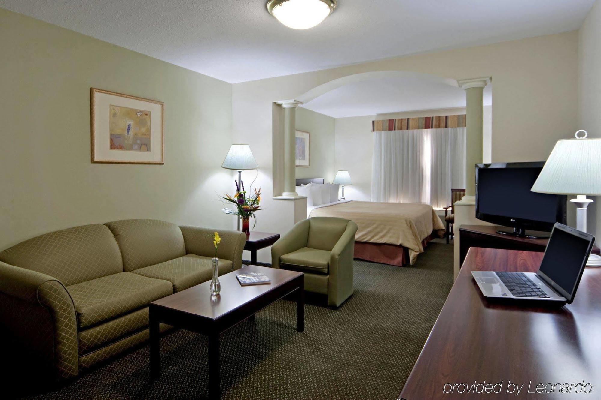 Best Western Plus Red Deer Inn & Suite Δωμάτιο φωτογραφία